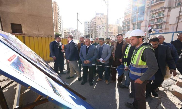 وزير النقل يتفقد مشروع تطوير ترام الرمل