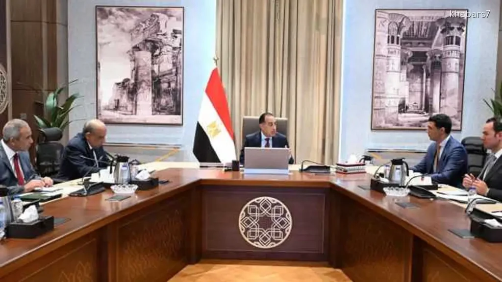 Prime Minister Urges Swift Implementation of Solar Panel Initiative for Homes and Factories