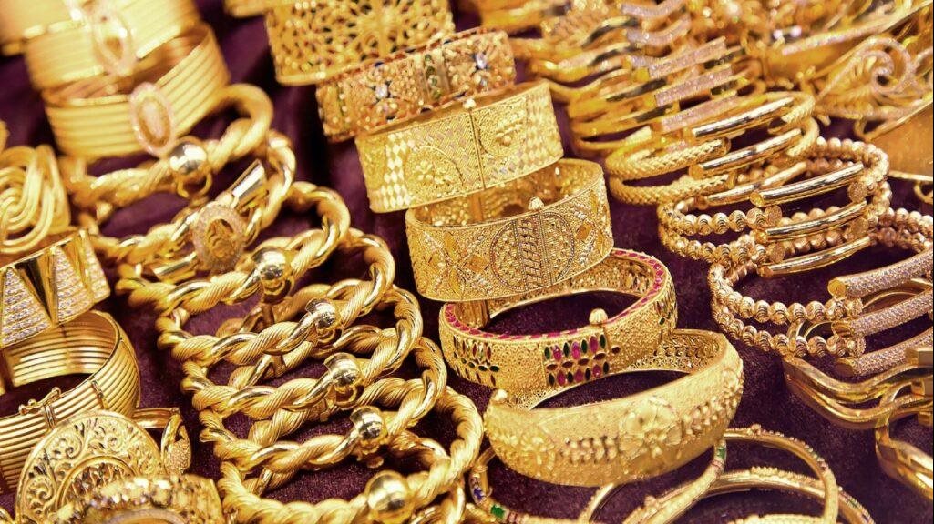 سعر الذهب اليوم يتراجع وعيار 21 يسجل 6140 جنيهًا سعر الذهب