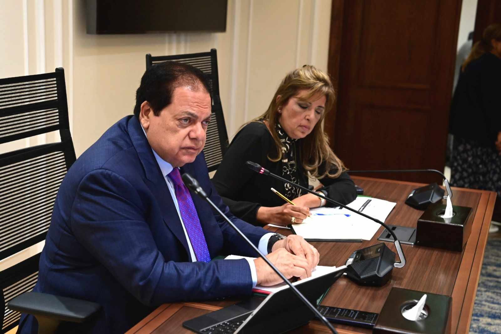 أبو العينين حزب الجبهة الوطنية يستهدف نموذجًا برلمانيًا قويًا أبو العينين حزب الجبهة الوطنية يستهدف نموذجًا برلمانيًا قويًا