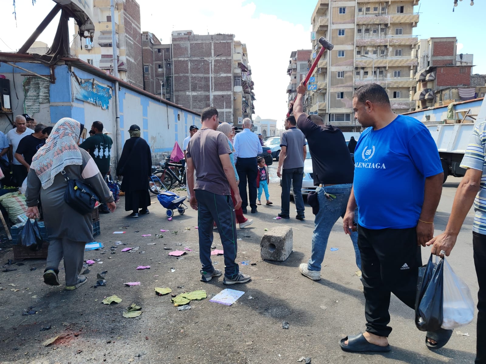 أحياء بورسعيد تواصل حملات الانضباط ورفع كفاءة الشوارع أحياء بورسعيد تواصل حملات الانضباط ورفع كفاءة الشوارع