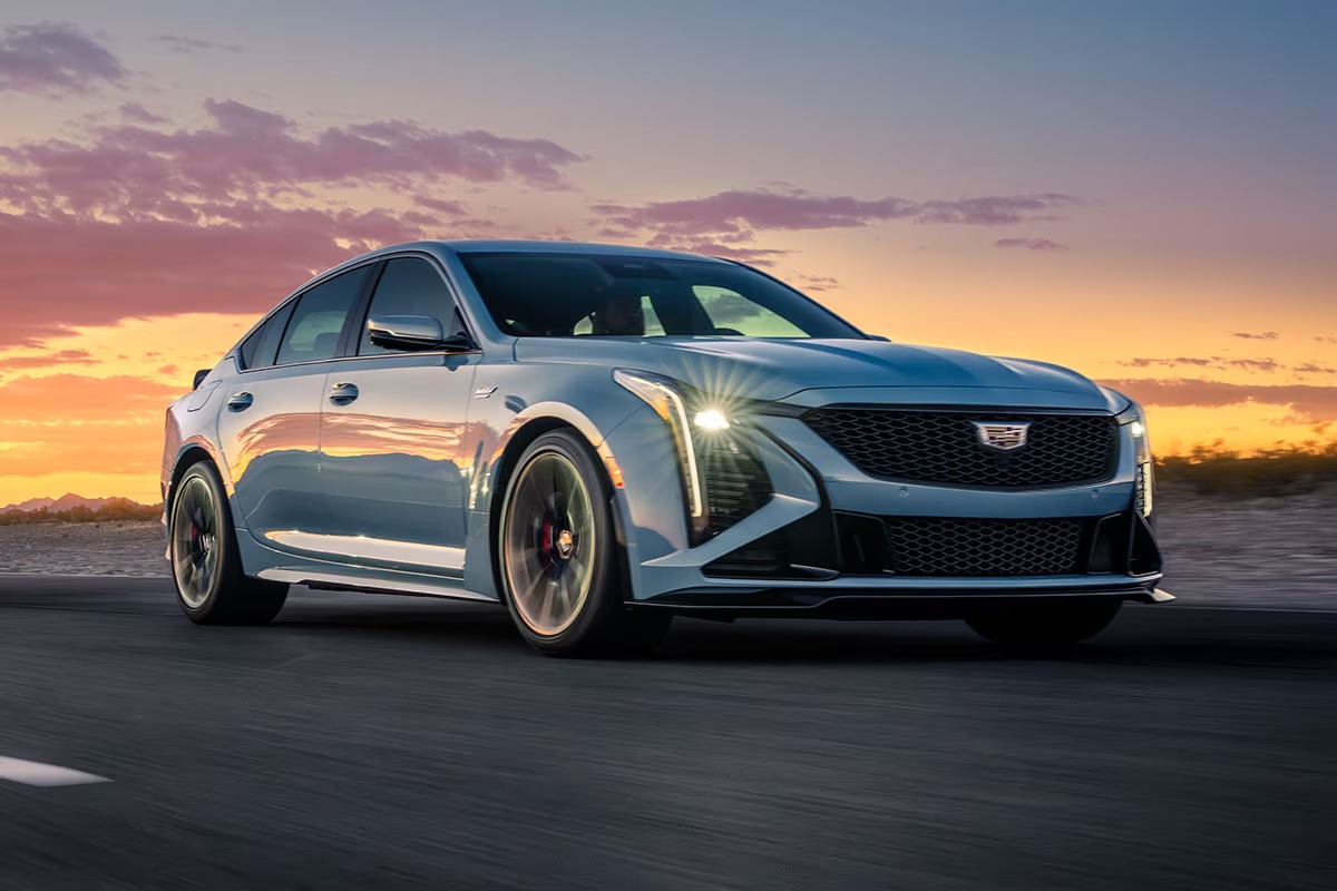 كاديلاك CT5 موديل 2026 تبدأ من 253839 ريالًا بالسعودية