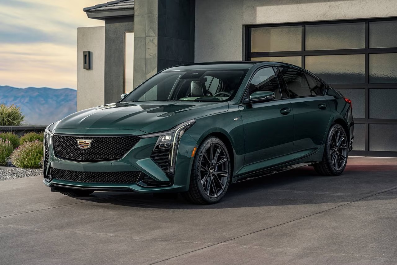 كاديلاك CT5 موديل 2026 تبدأ من 253839 ريالًا بالسعودية
