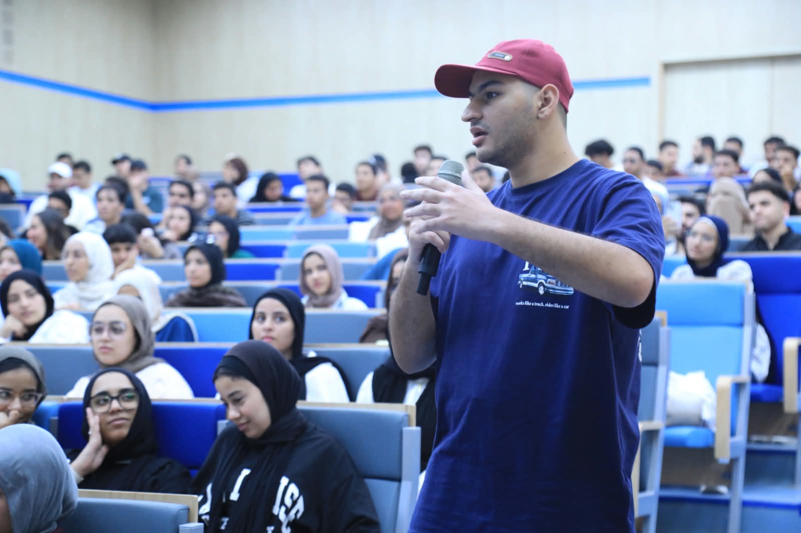 أمين البحوث الإسلامية لطلاب الجلالة الوعي الديني يحمي المجتمع