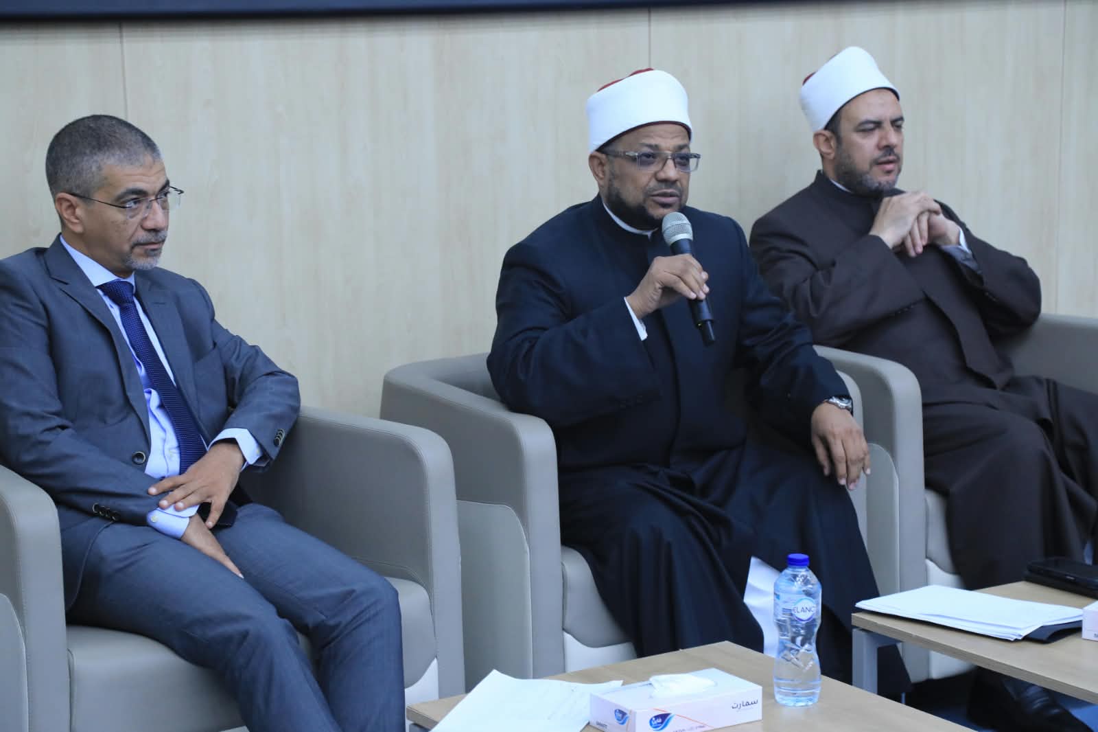 أمين البحوث الإسلامية لطلاب الجلالة الوعي الديني يحمي المجتمع