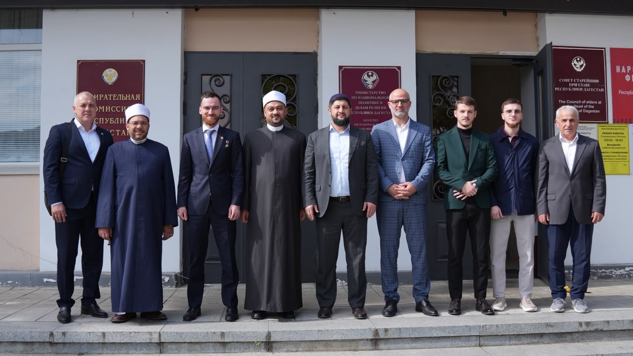 أمين عام الأعلى للشئون الإسلامية يشارك بمنتدى الحوار بداغستان أمين عام الأعلى للشئون الإسلامية يشارك بمنتدى الحوار بداغستان