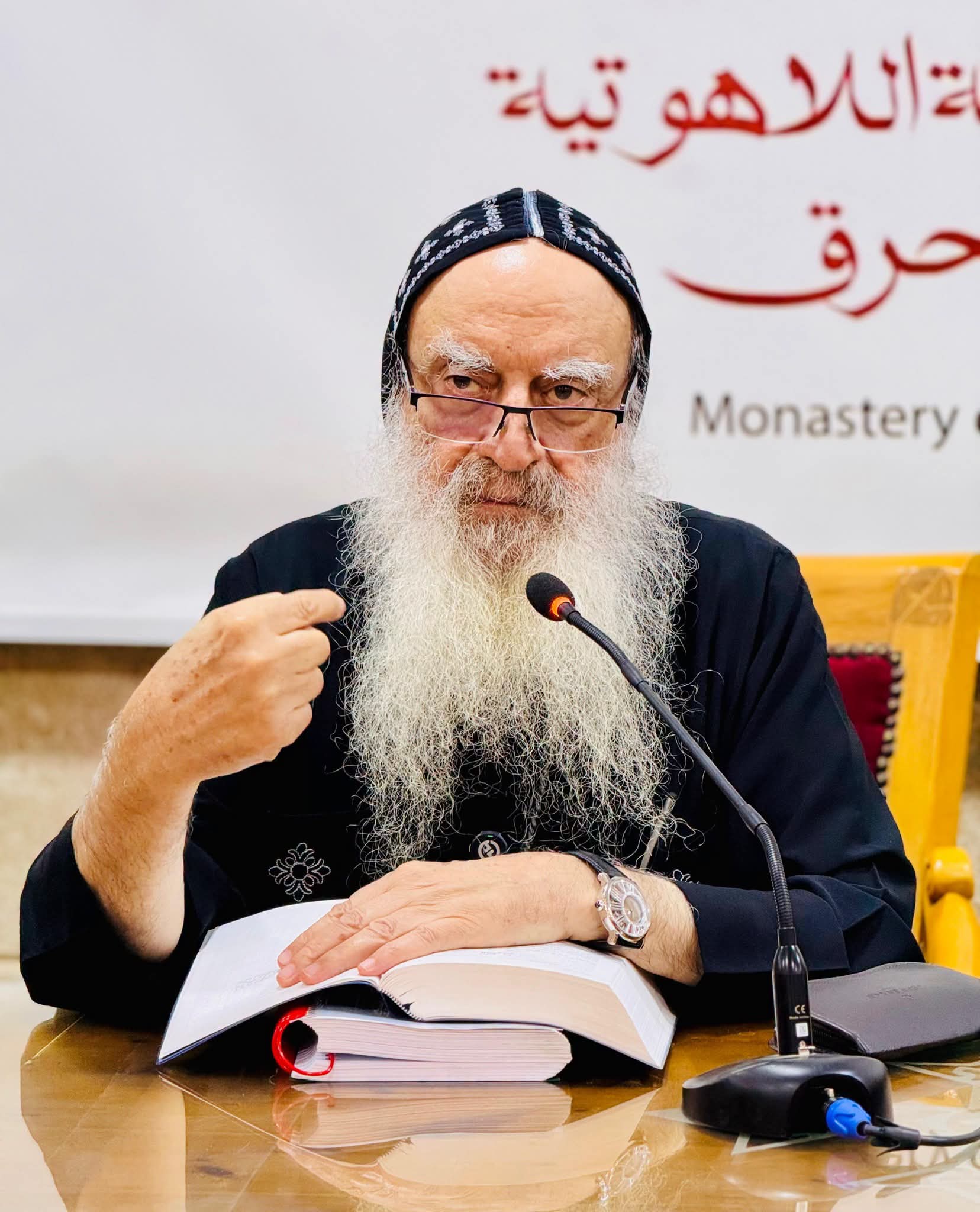 الأنبا بولا يحاضر عن الأحوال الشخصية بدير المحرق الأنبا بولا يحاضر عن الأحوال الشخصية بدير المحرق
