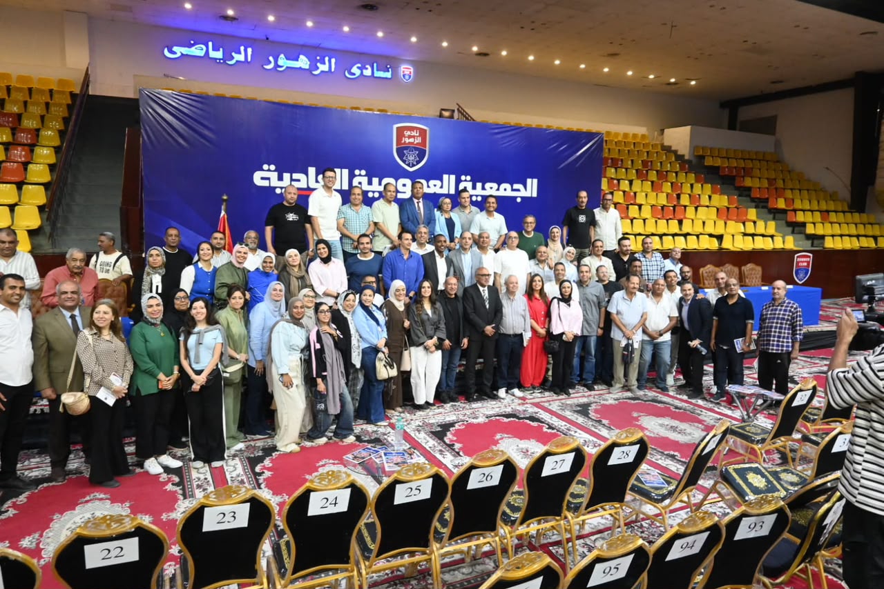الجمعية العمومية لنادي الزهور تفوض مجلس الإدارة بجدول الأعمال الجمعية العمومية لنادي الزهور تفوض مجلس الإدارة بجدول الأعمال