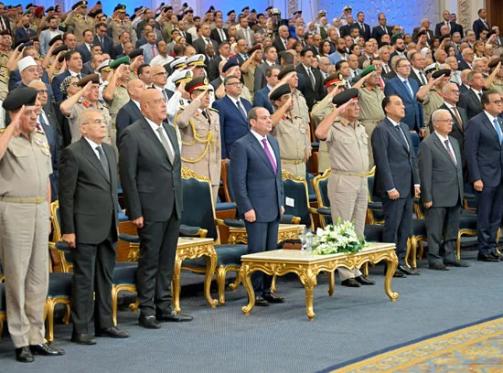 الرئيس السيسي بالندوة التثقيفية للقوات المسلحة الرئيس السيسي بالندوة التثقيفية للقوات المسلحة