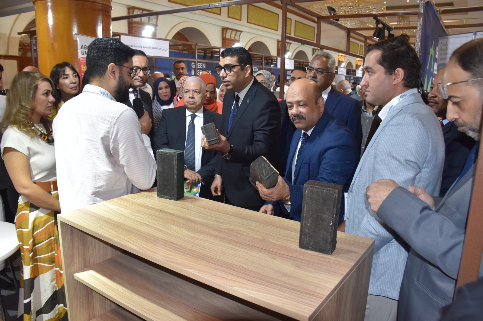 الأقصر تستضيف الدورة الرابعة من معرض الأعمال الخضراء 2026 الأقصر تستضيف الدورة الرابعة من معرض الأعمال الخضراء 2026