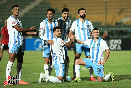فرحة بيراميدز بالفوز علي طلائع الجيش (1)