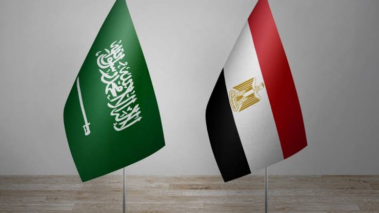 رسائل تضامن من المصريين مع السعوديين المتضررين من تأخر الرحلات رسائل تضامن من المصريين مع السعوديين المتضررين من تأخر الرحلات