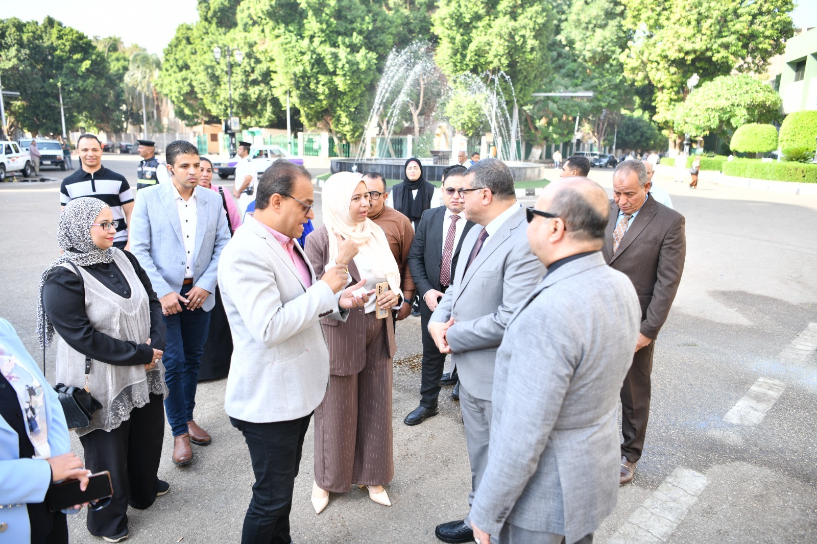 قنا تدشن المرحلة الثانية من حملة علشان ولادنا قنا تدشن المرحلة الثانية من حملة علشان ولادنا