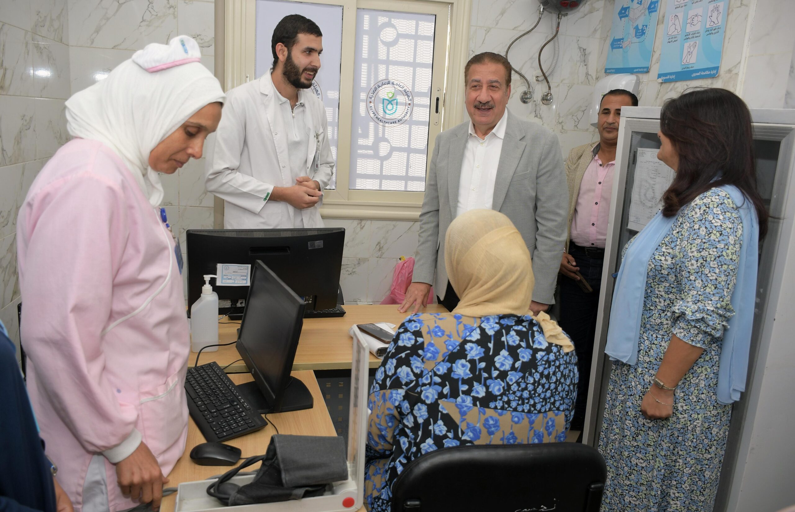 محافظ بورسعيد يتفقد مركز طب أسرة بورفؤاد ثاني محافظ بورسعيد يتفقد مركز طب أسرة بورفؤاد ثاني
