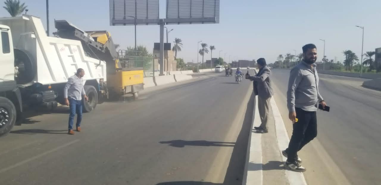حملات مكثفة بالقرنة لرفع كفاءة الطرق والإنارة حملات مكثفة بالقرنة لرفع كفاءة الطرق والإنارة