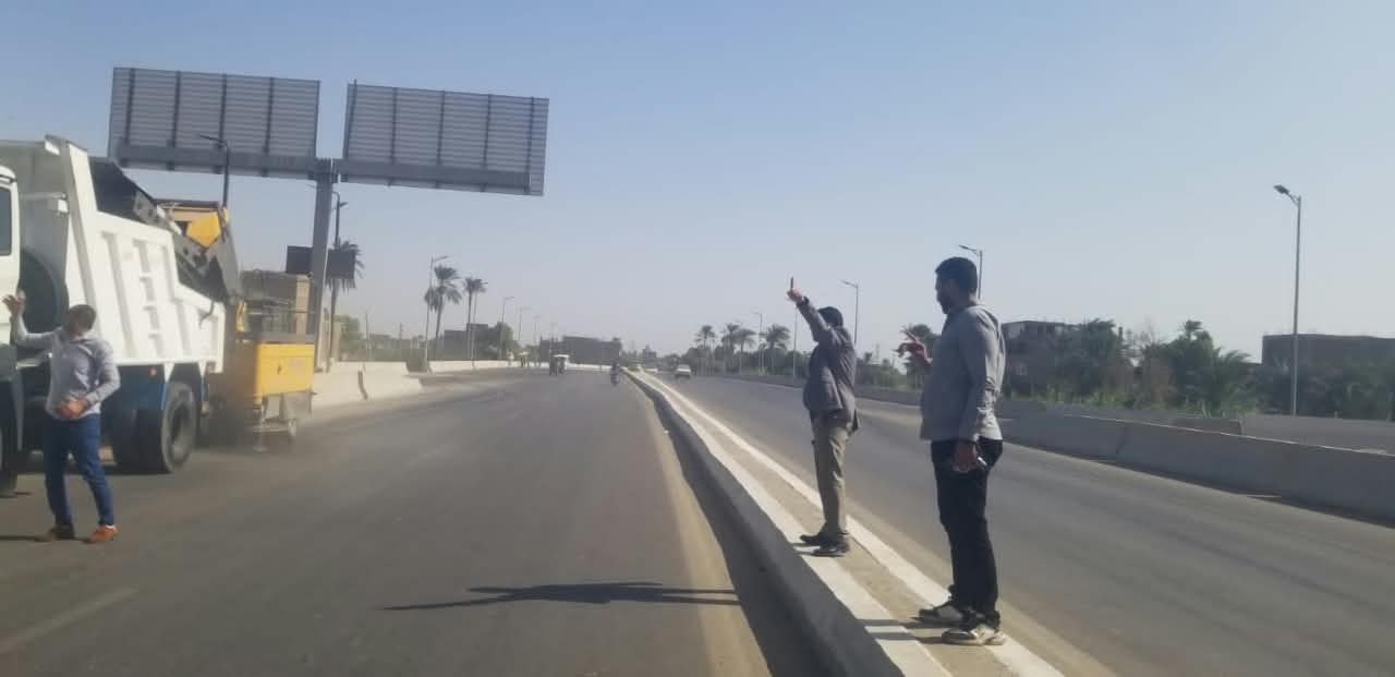 حملات مكثفة بالقرنة لرفع كفاءة الطرق والإنارة حملات مكثفة بالقرنة لرفع كفاءة الطرق والإنارة