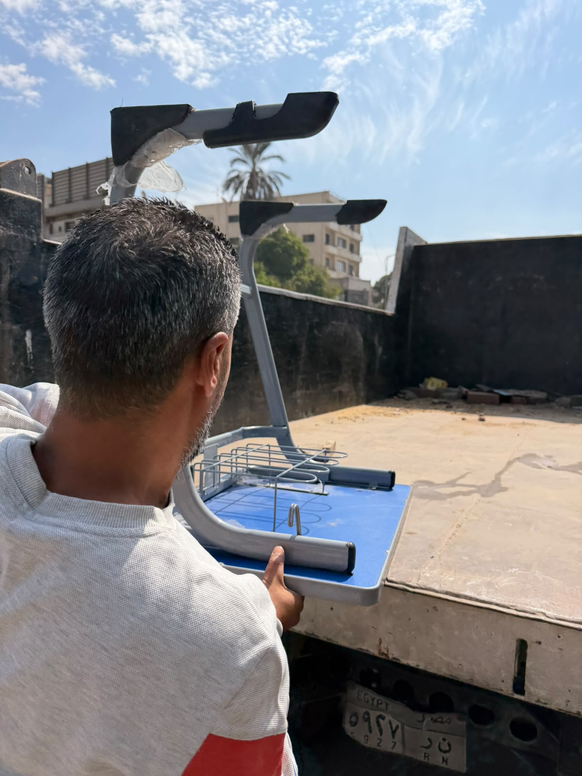 حي الهرم يصادر محتويات مدرسة وبيتش باجي بالمنصورية وكفر الجبل حي الهرم يصادر محتويات مدرسة وبيتش باجي بالمنصورية وكفر الجبل