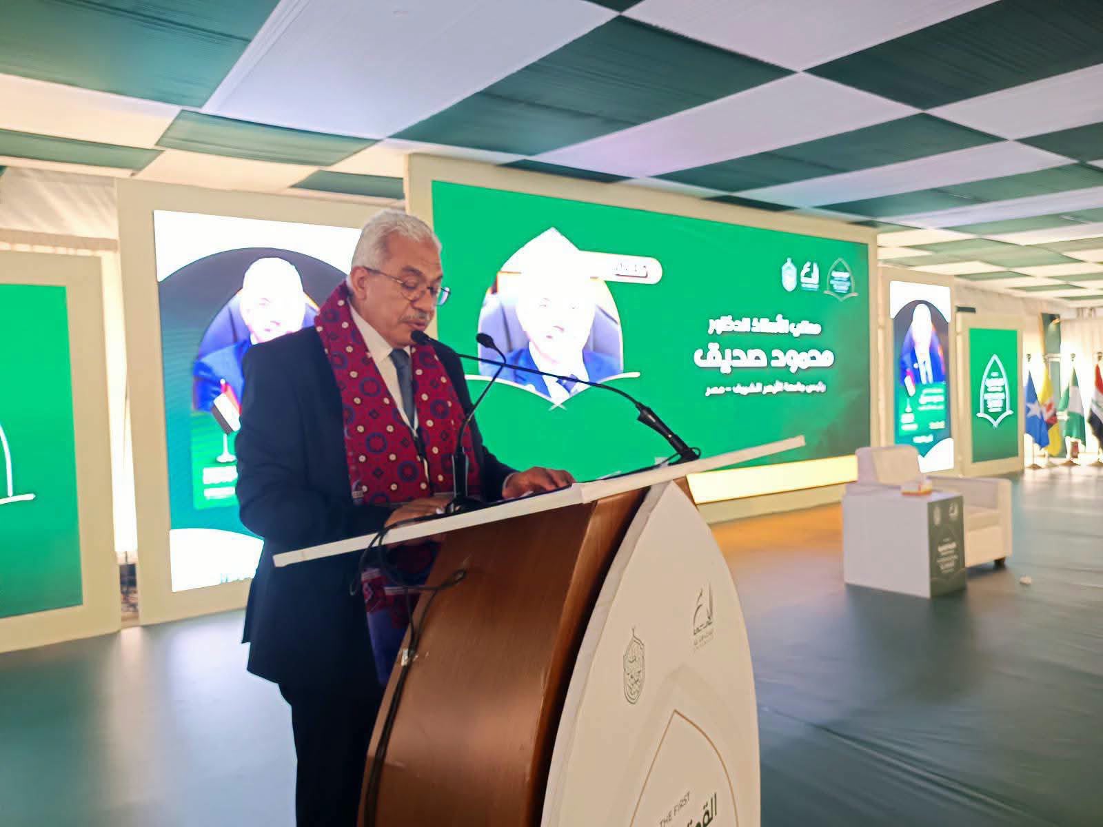 رئيس جامعة الأزهر يدعو لفضاء أكاديمي عربي وإسلامي موحد رئيس جامعة الأزهر يدعو لفضاء أكاديمي عربي وإسلامي موحد
