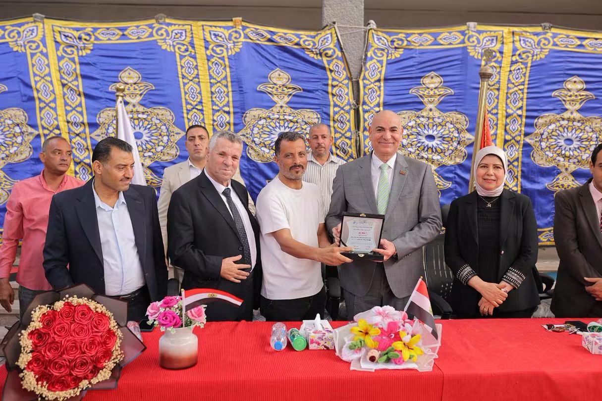 رئيس جامعة مدينة السادات يشهد احتفالية كلية التربية بأكتوبر رئيس جامعة مدينة السادات يشهد احتفالية كلية التربية بأكتوبر