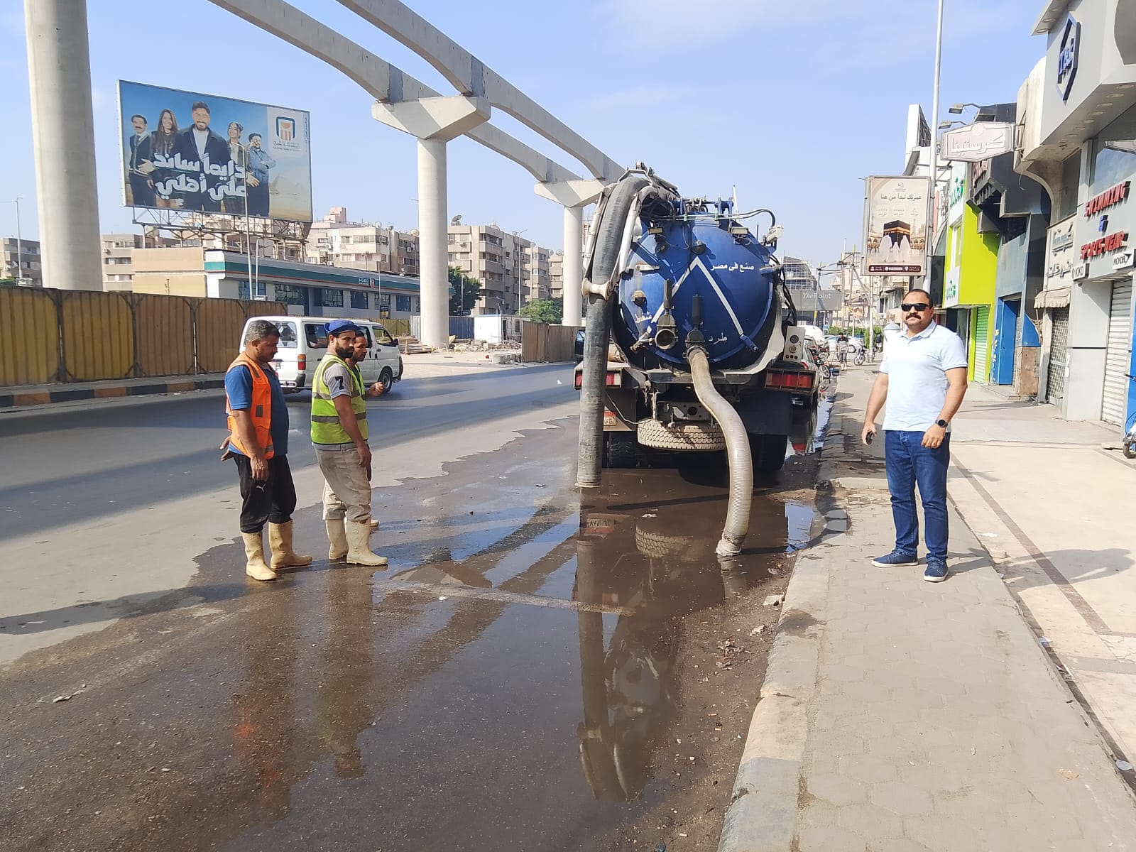 رفع تجمعات المياه بشارع 26 يوليو أمام نادي الترسانة رفع تجمعات المياه بشارع 26 يوليو أمام نادي الترسانة