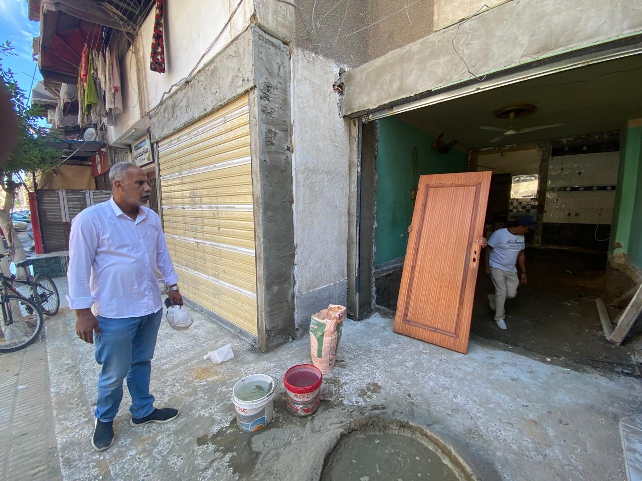 حي الزهور يشن حملة للتصدي للمخالفات التنظيمية بالتعاونيات حي الزهور يشن حملة للتصدي للمخالفات التنظيمية بالتعاونيات
