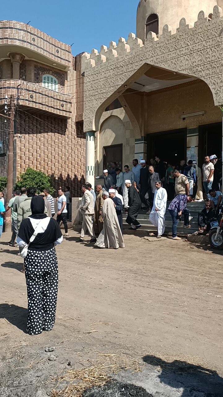 وفد من الأزهر يتقدم جنازة الطالب أمير الأصيل وفد من الأزهر يتقدم جنازة الطالب أمير الأصيل