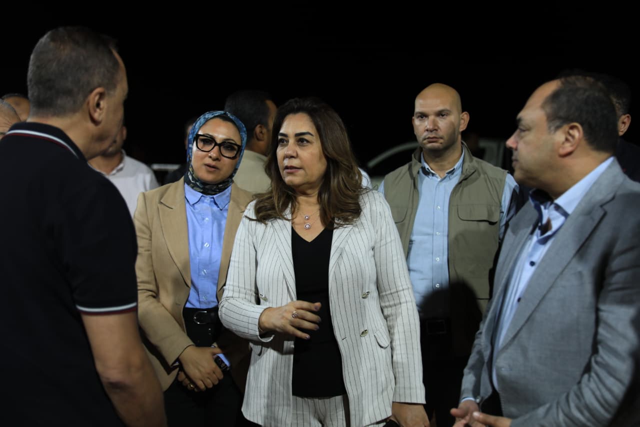 وضع حجر الأساس لمجمع التمور والثلاجات بالداخلة وضع حجر الأساس لمجمع التمور والثلاجات بالداخلة