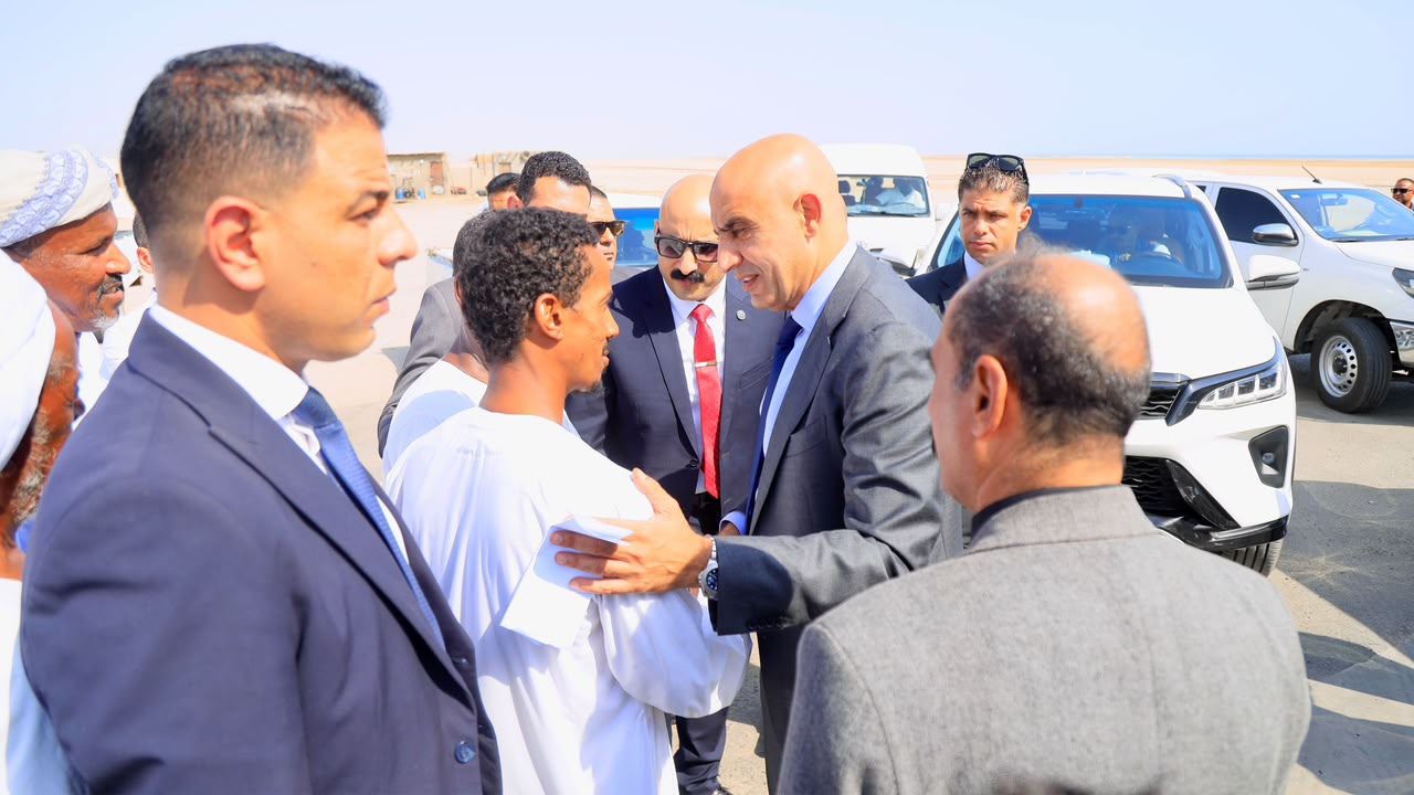 عبد اللطيف يشيد بمستوى طلاب شلاتين ويؤكد تطوير التعليم عبد اللطيف يشيد بمستوى طلاب شلاتين ويؤكد تطوير التعليم