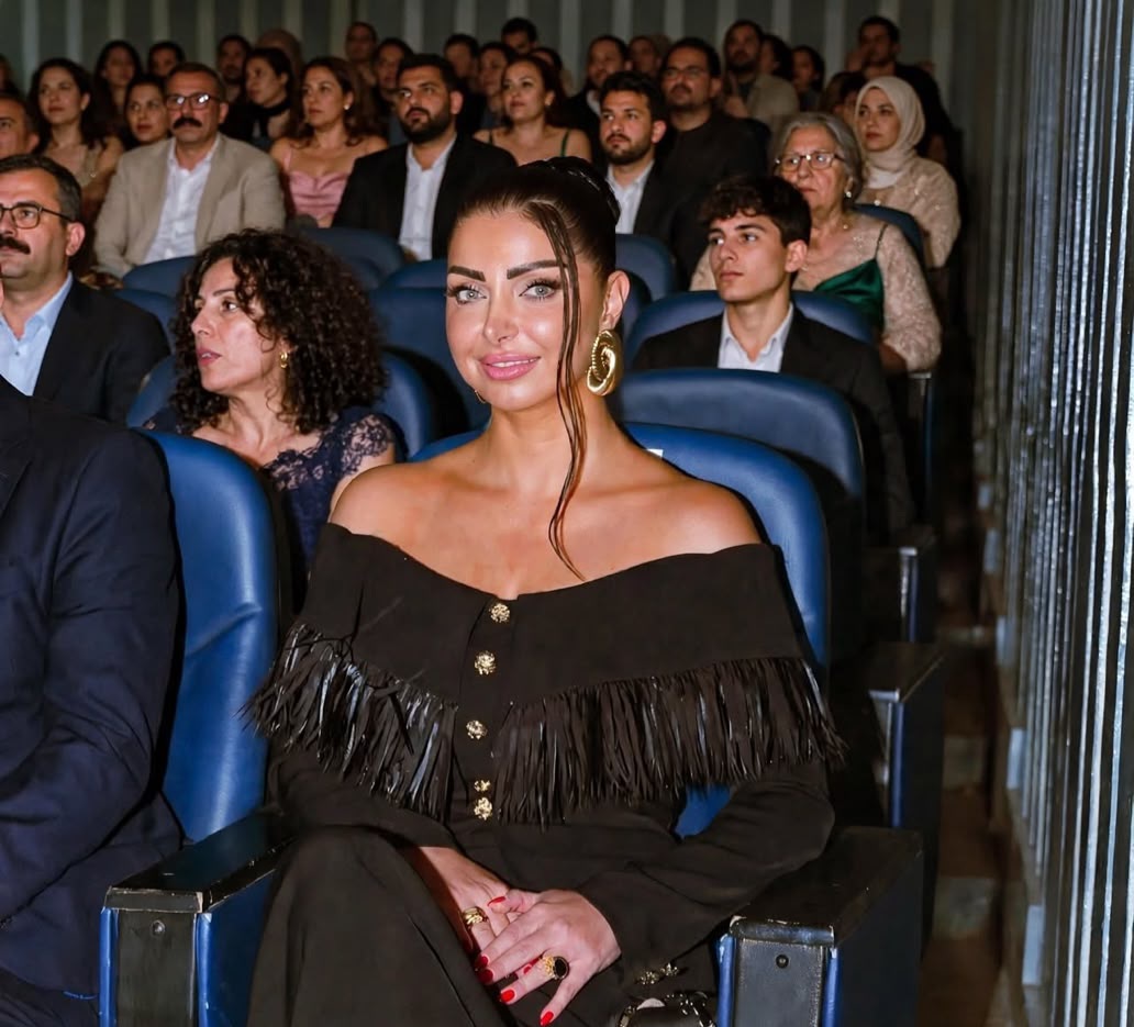 كلوديا حنا تخطف الأنظار في مهرجان بردية السينمائي كلوديا حنا تخطف الأنظار في مهرجان بردية السينمائي