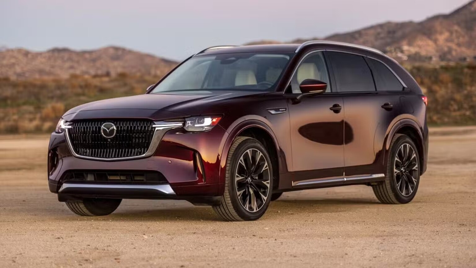 مازدا CX-90 SUV تظهر لأول مرة بمواصفات وصور