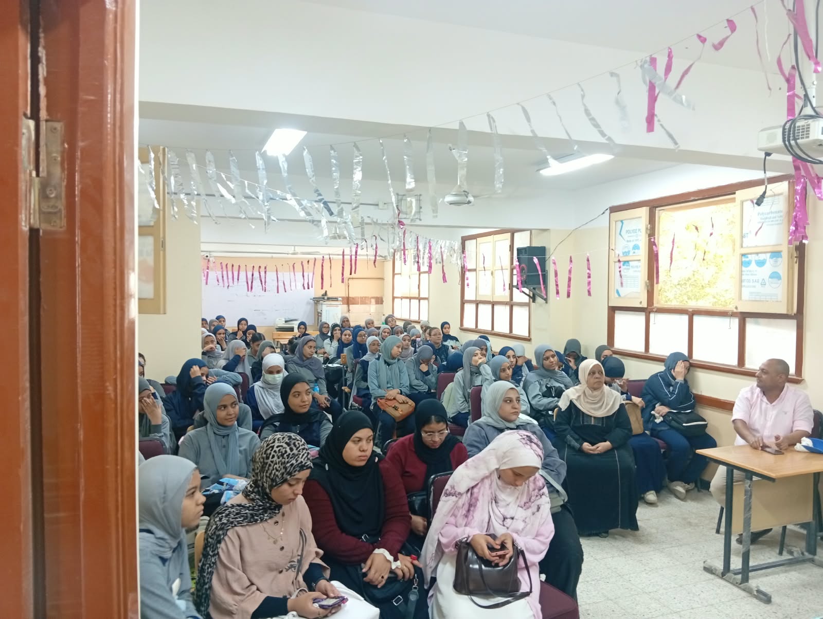 مجمع إعلام قنا يناقش الوعي الصحي لبناء المستقبل