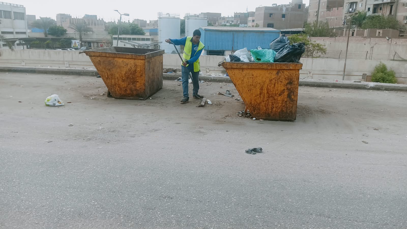 محافظ الجيزة يوجه بإزالة التعديات ومقهى مخالف بأوسيم محافظ الجيزة يوجه بإزالة التعديات ومقهى مخالف بأوسيم