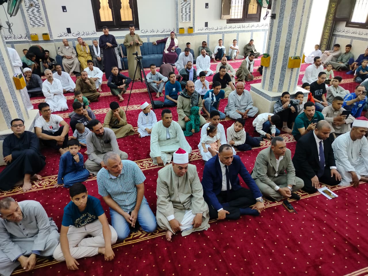 محافظ بني سويف ينيب رؤساء سمسطا واهناسيا لافتتاح مسجدين محافظ بني سويف ينيب رؤساء سمسطا واهناسيا لافتتاح مسجدين