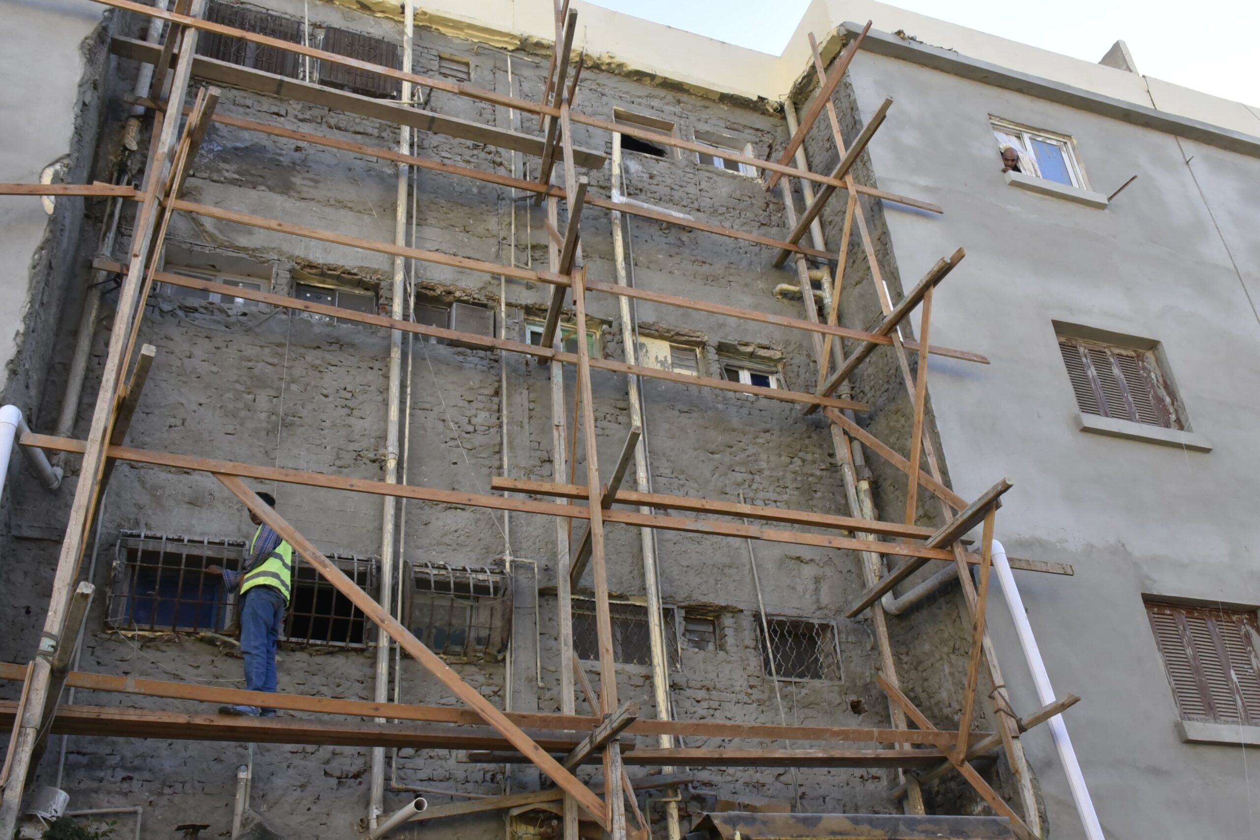 محافظ بورسعيد يتابع تطوير 110 عمارة بحي المناخ محافظ بورسعيد يتابع تطوير 110 عمارة بحي المناخ