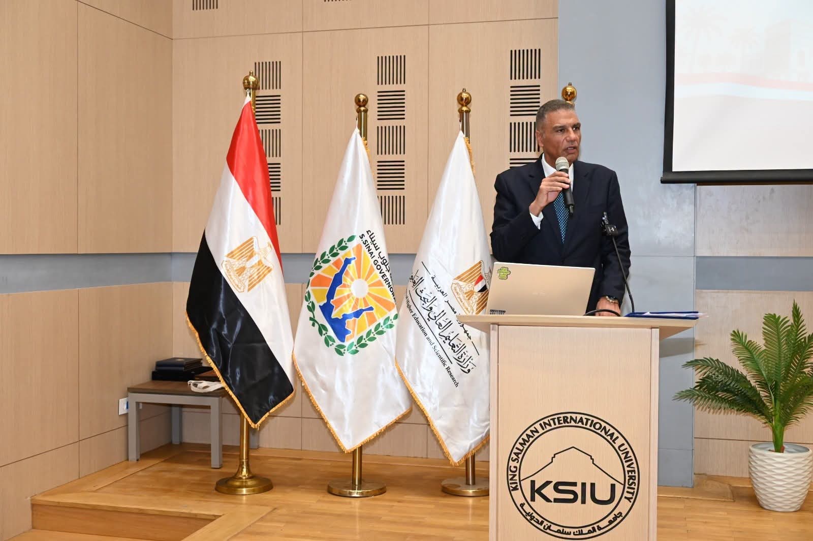 محافظ جنوب سيناء وعي الشباب خط الدفاع لمواجهة الشائعات محافظ جنوب سيناء وعي الشباب خط الدفاع لمواجهة الشائعات