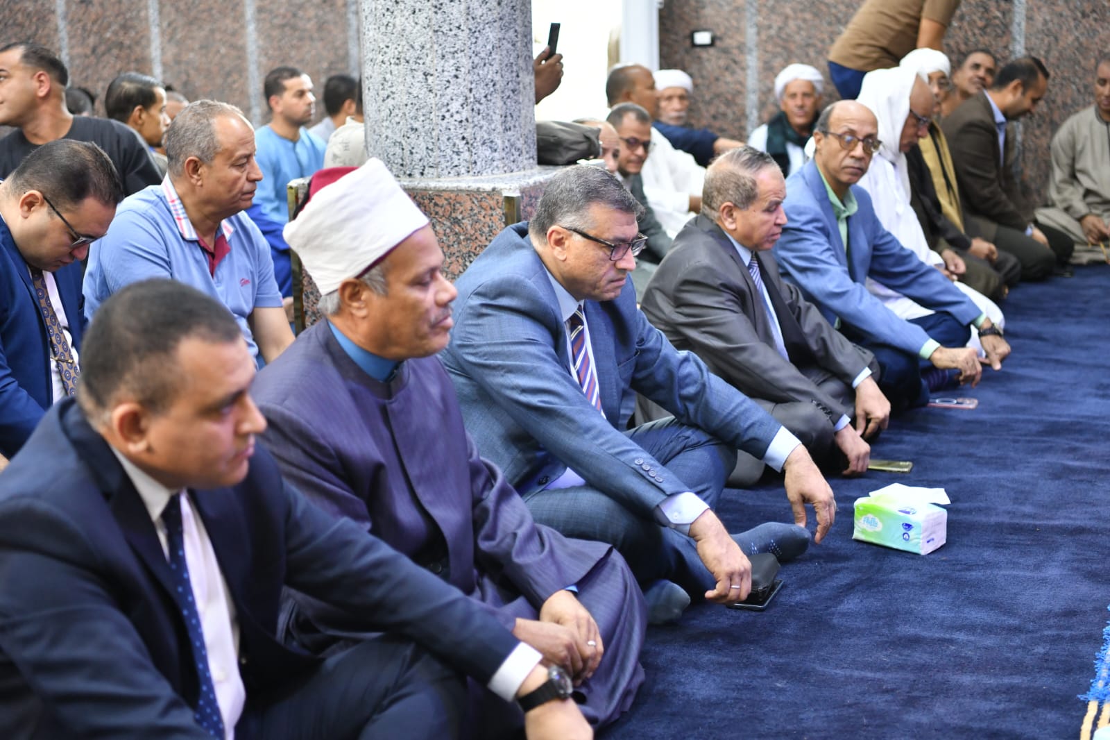 محافظ قنا يفتتح مسجد الرحمة بنجع سالم في نجع حمادي محافظ قنا يفتتح مسجد الرحمة بنجع سالم في نجع حمادي