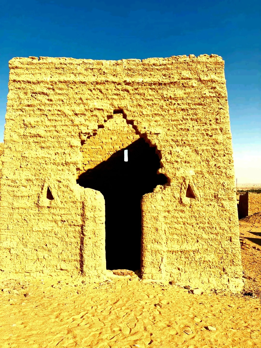 مدخل مزار كنيسة الخروج مدخل مزار كنيسة الخروج