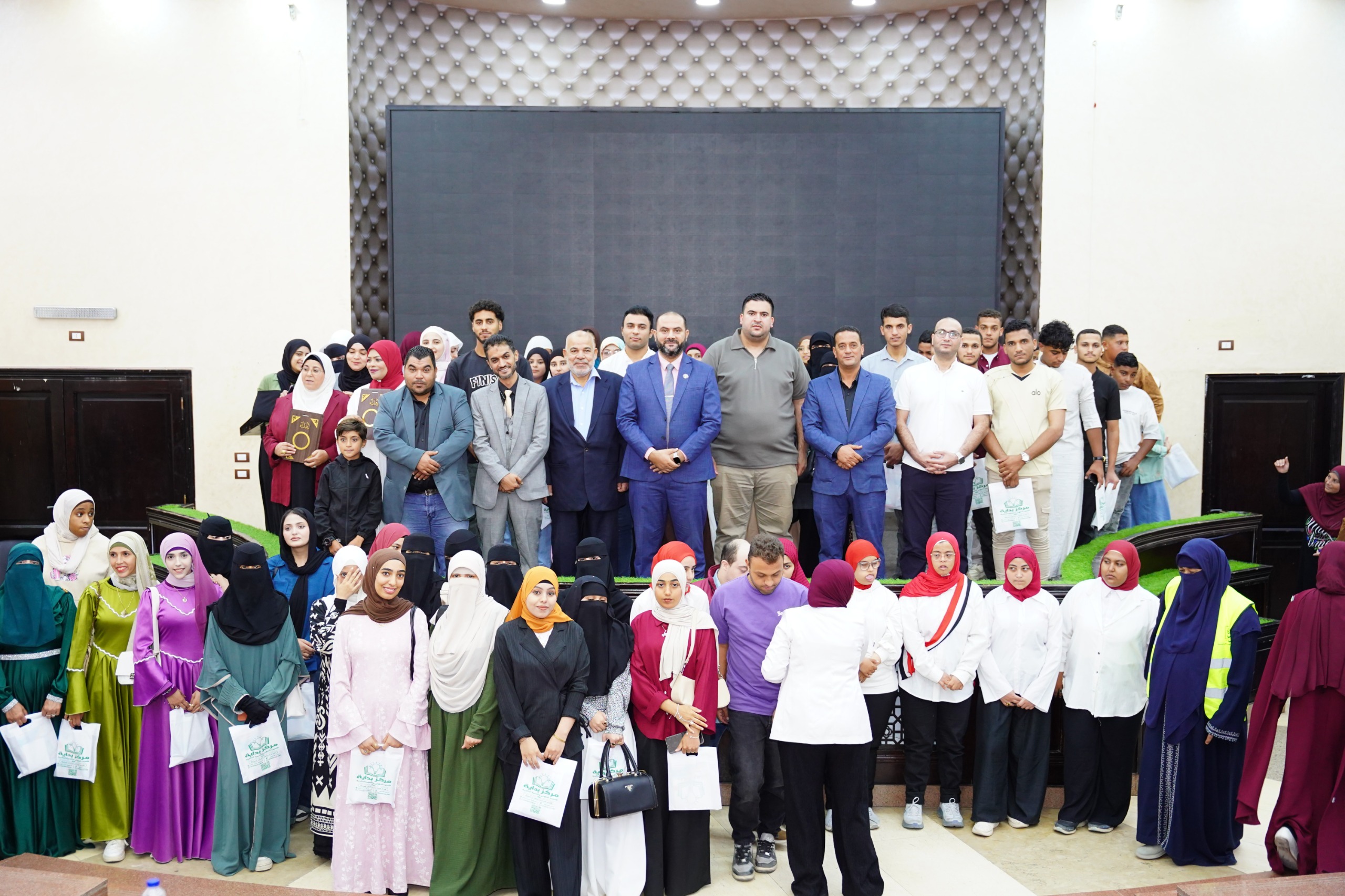 مكتبة مصر بمطروح تستضيف تدريب مساعد خدمات صحية مكتبة مصر بمطروح تستضيف تدريب مساعد خدمات صحية
