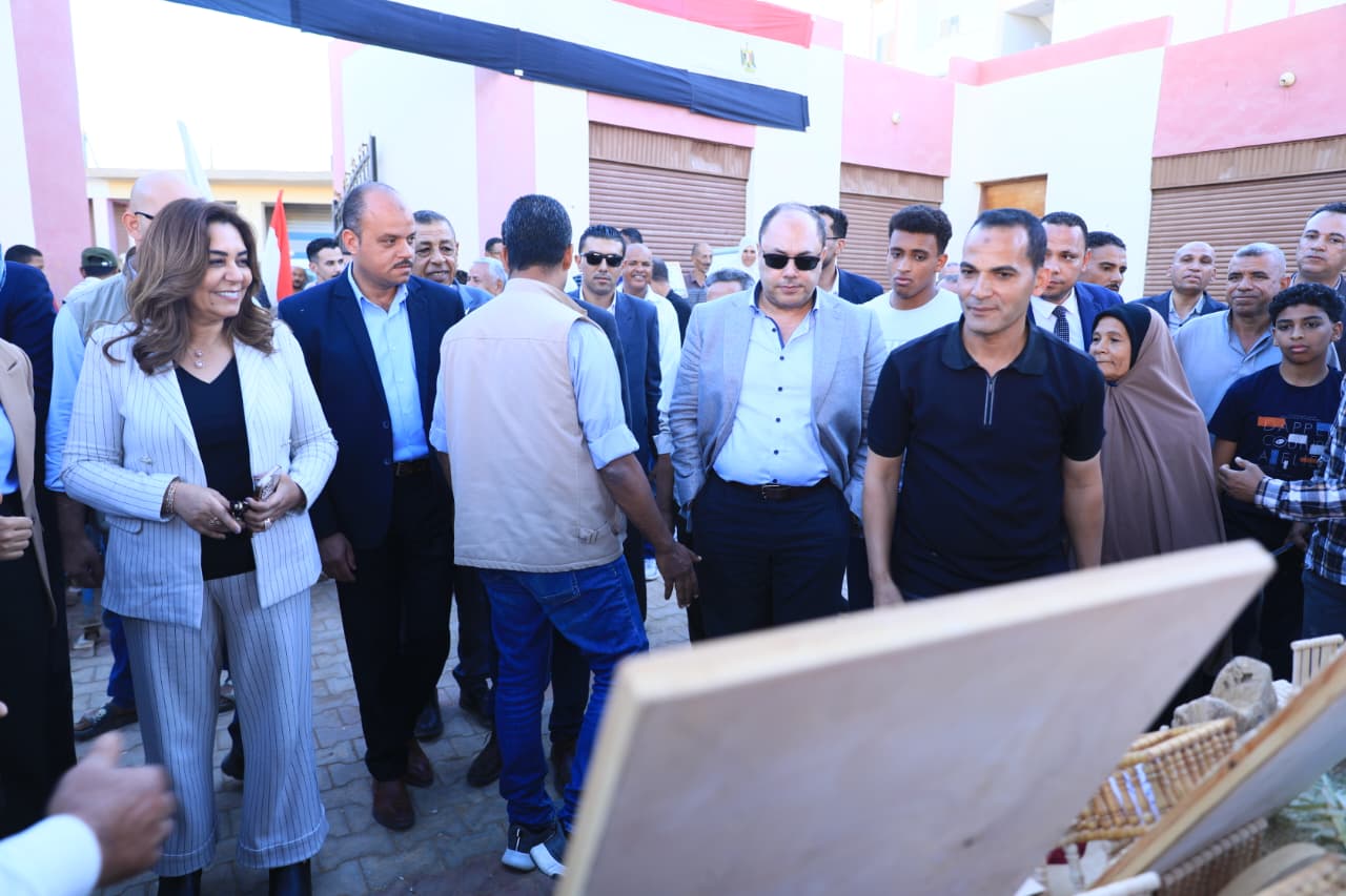 منال عوض تدعو للتوسع في المبادرات المحلية لخفض الأسعار