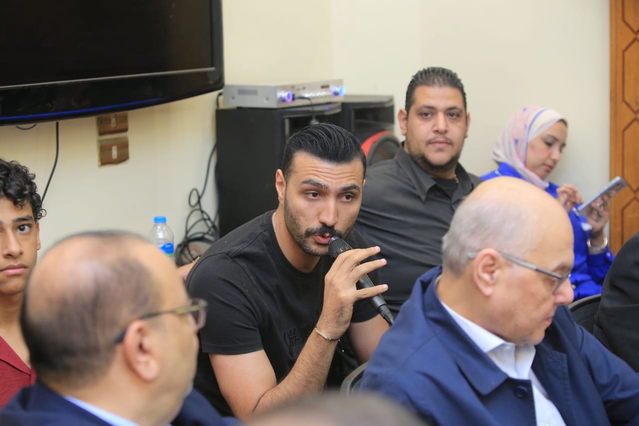 موسى مصطفى موسى يعلن تطوير هياكل حزب الغد وتجديد دمائه موسى مصطفى موسى يعلن تطوير هياكل حزب الغد وتجديد دمائه