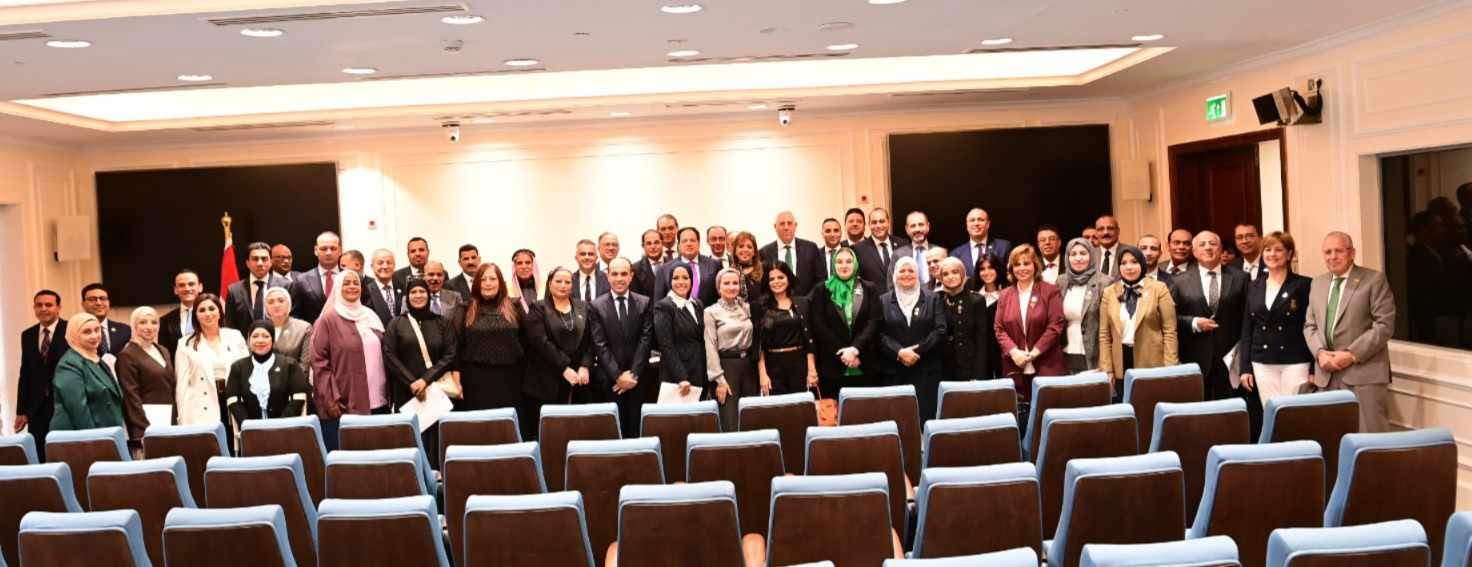 الجبهة الوطنية تبدأ إعادة هيكلة برلمانية بقيادة أبو العينين الجبهة الوطنية تبدأ إعادة هيكلة برلمانية بقيادة أبو العينين