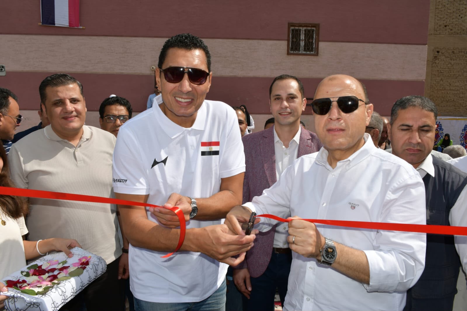وزير الرياضة ومحافظ الغربية يفتتحان ملعبًا سباعيًا بسبرباي