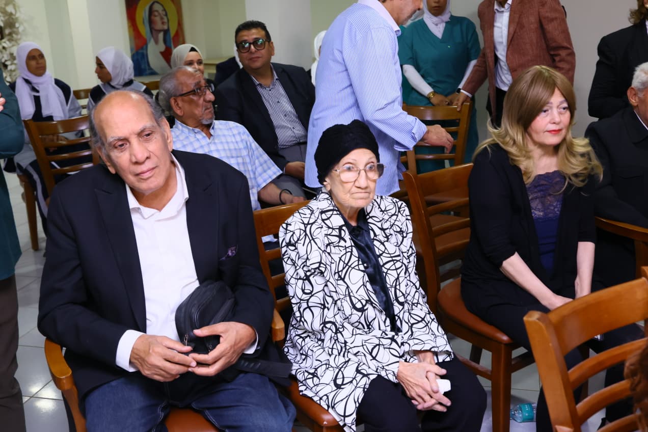 مايا مرسي تتفقد دار إقامة كبار الفنانين بأكتوبر مايا مرسي تتفقد دار إقامة كبار الفنانين بأكتوبر
