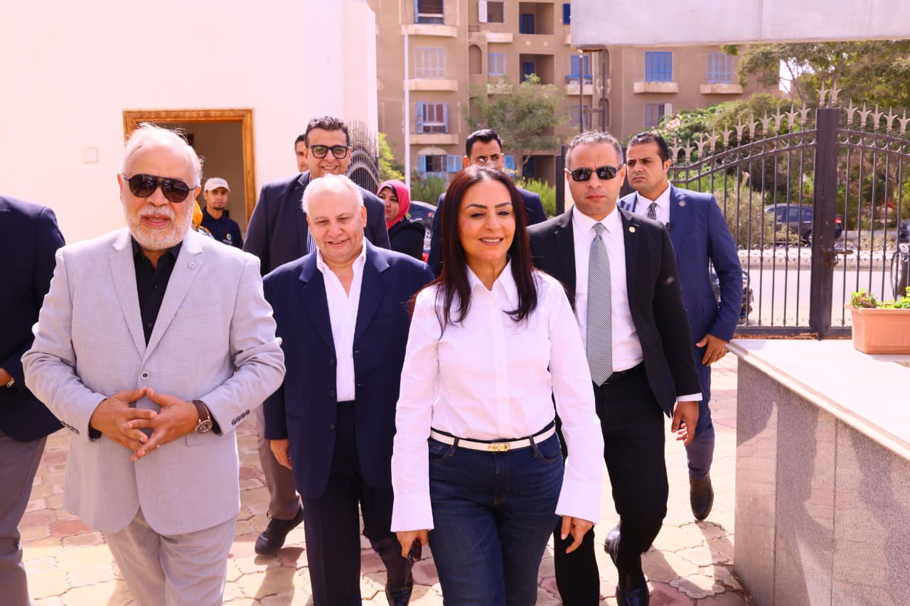 مايا مرسي تتفقد دار إقامة كبار الفنانين بأكتوبر مايا مرسي تتفقد دار إقامة كبار الفنانين بأكتوبر