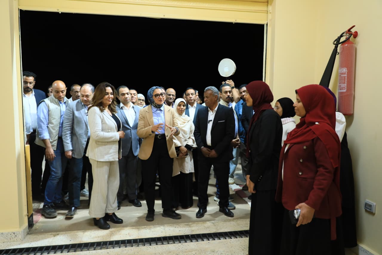 وزيرة التنمية المحلية تفتتح مجمع الصناعات الحرفية بمرزوق وزيرة التنمية المحلية تفتتح مجمع الصناعات الحرفية بمرزوق