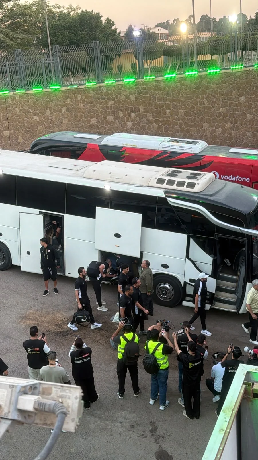 وصول الزمالك ملعب القاهرة وصول الزمالك ملعب القاهرة