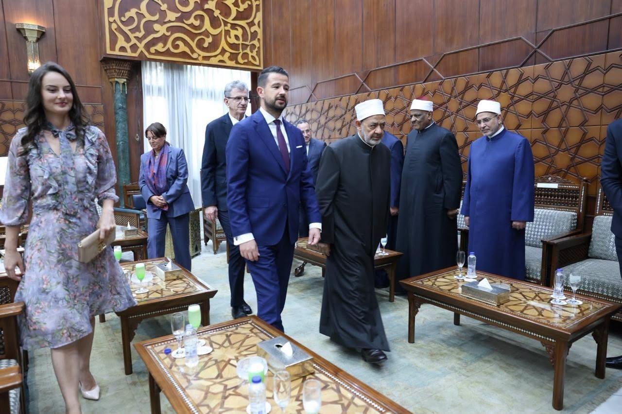 شيخ الأزھر ورئیس جمہوریة الجبال الاسود