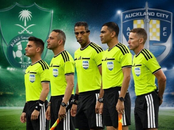 طاقم <a href=