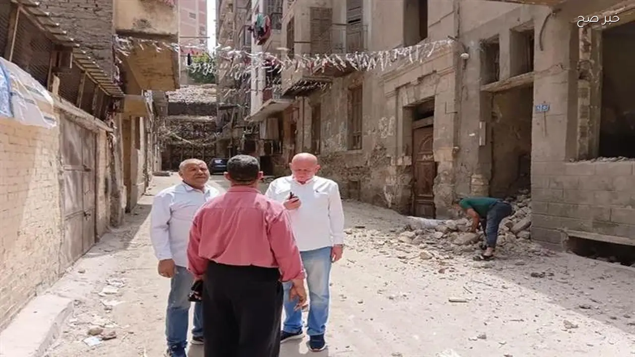 إزالة عقار خطر في السيدة زينب لحماية أرواح المواطنين