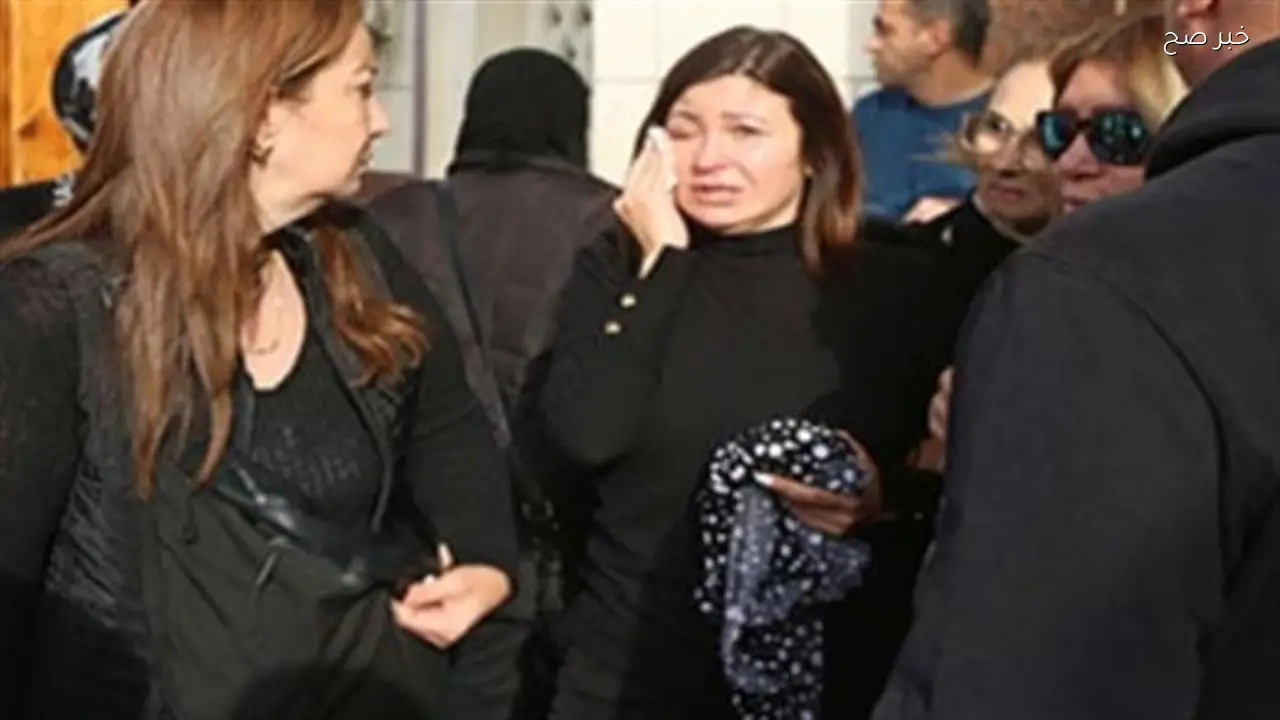 الإعلامية دينا رامز تعلن عن موعد ومكان جنازة والدها